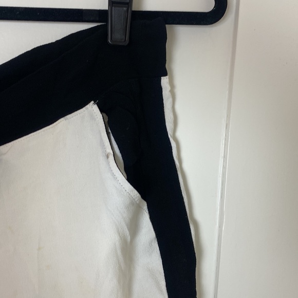 Monrow black and white shorts XS - Picture 4 of 5